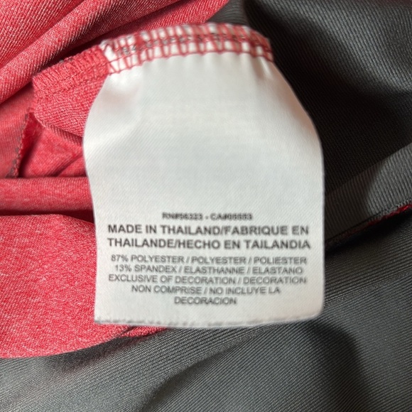 Nike Standard Fit Color Block Golf Dri-Fit Polo The Cosmopolitan of Las Vegas - Picture 5 of 7